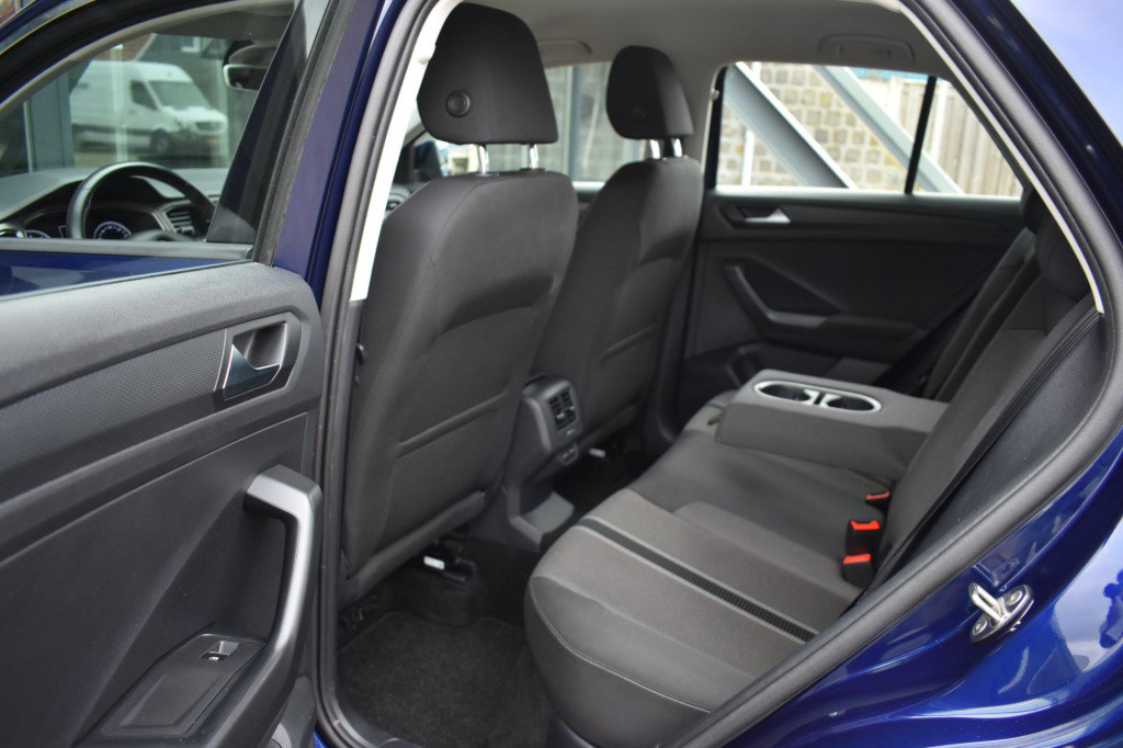 Volkswagen T-roc 1.0 tsi style | apple carplay | navigatie | adaptieve crui