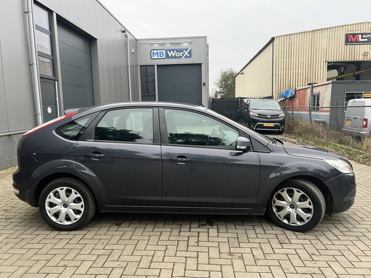 Ford Focus Focus - 2.0 Titanium / AUTOMAAT / CRUISE CONTROL \