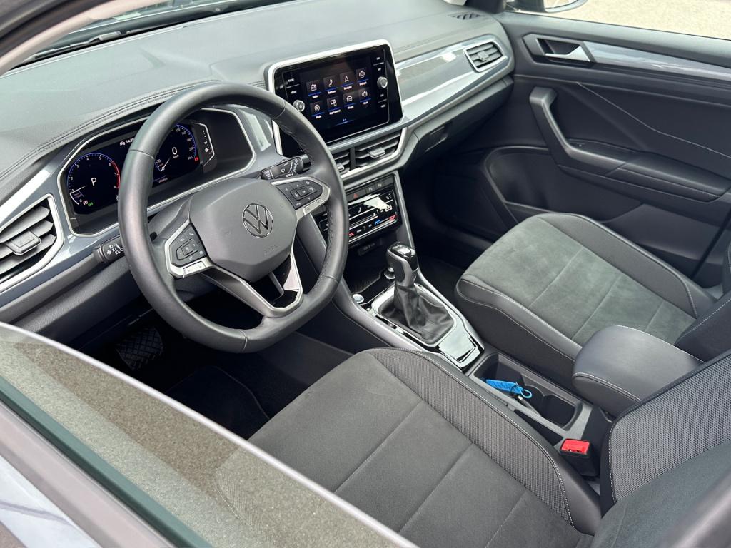 Volkswagen T-roc 1.5 tsi 150pk dsg style | dode hoek | camera | keyless | e