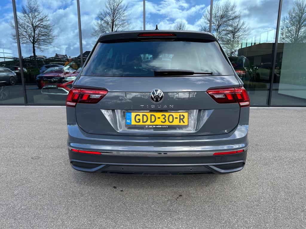 Volkswagen Tiguan 1.5 tsi 150pk dsg life | trekhaak | standkachel | ergo st