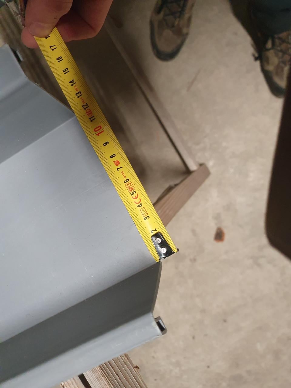 Pvc dakgoot van 290cm en 100cm voor schuur, garage of aanbouw.