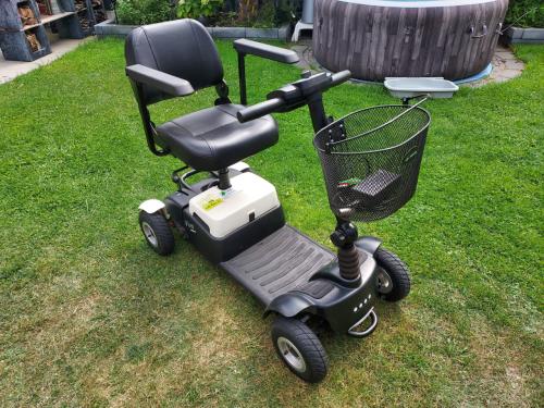 Demontabele scootmobiel te koop.