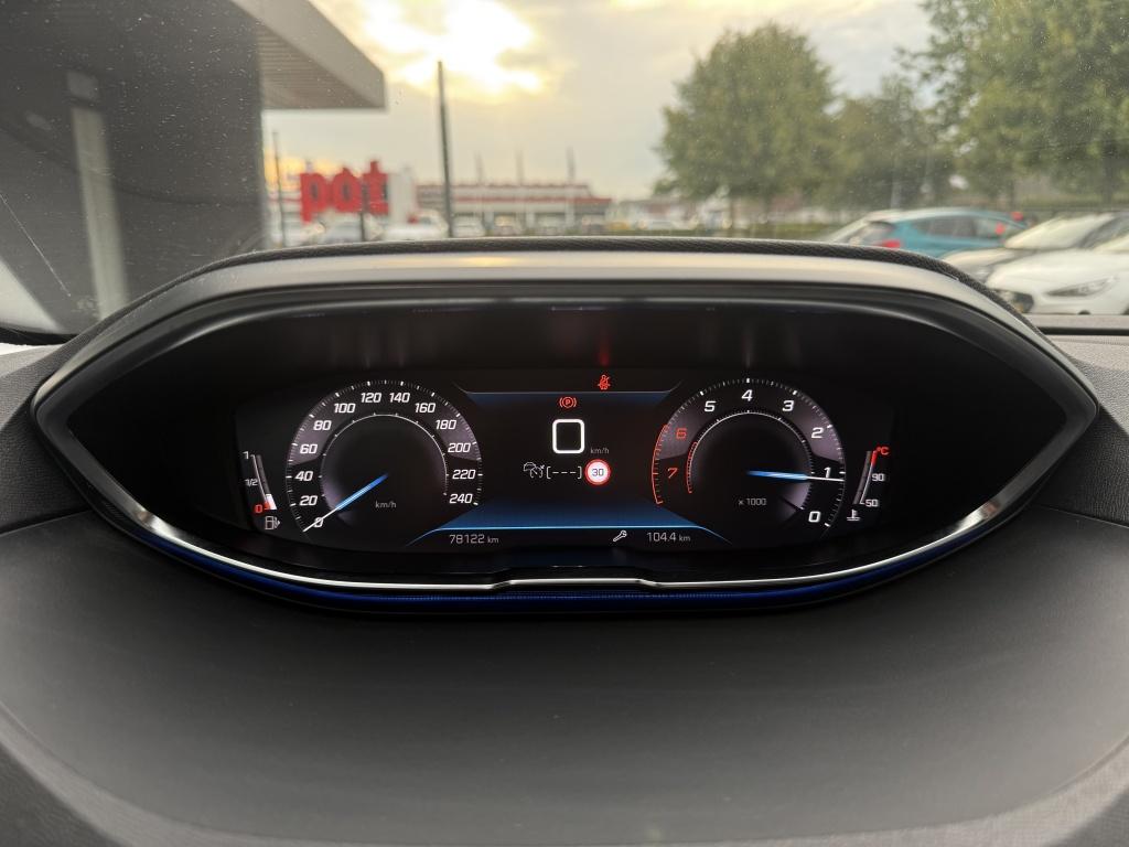 Peugeot 3008 1.2 puretech allure