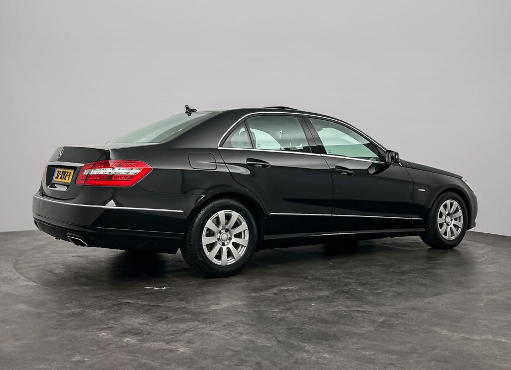 Mercedes-Benz E-Klasse 200 cgi avantgarde dakraam stoelverwarming