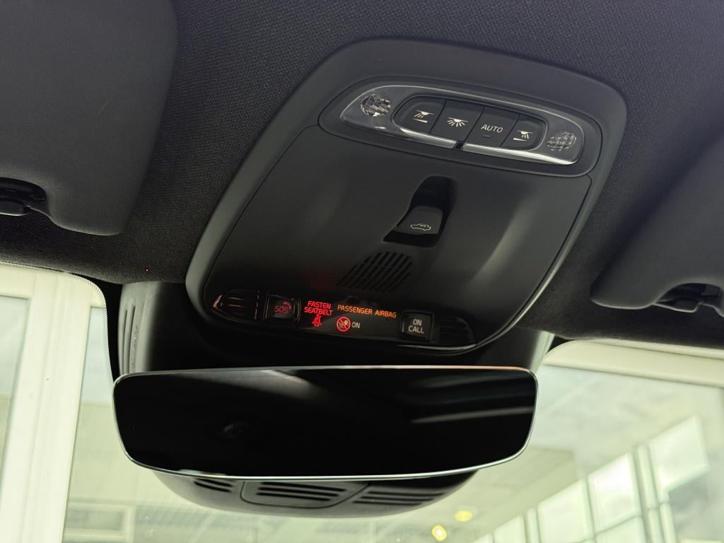 Volvo XC40 t5 262pk recharge ultimate dark | adap.cruise| panodak| trekhaak