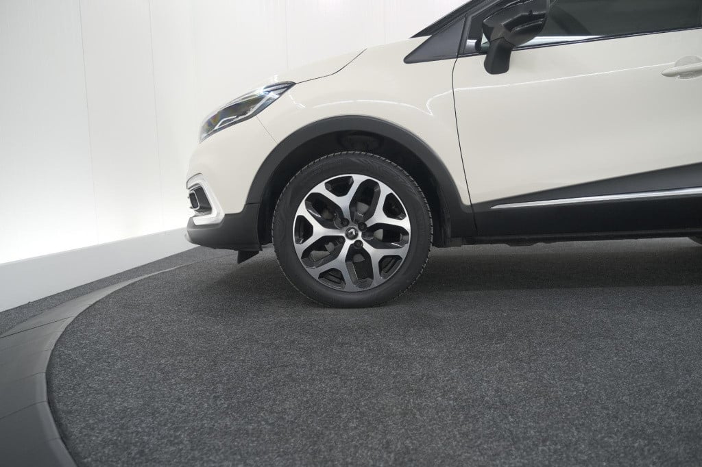 Renault Captur tce 90 intens | trekhaak | camera | navigatie | parkeersenso