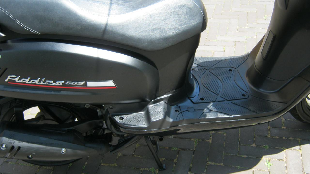 TE KOOP SYM FIDDLE UIT JUNI 2022 INJECTIE MODEL  1100 EURO