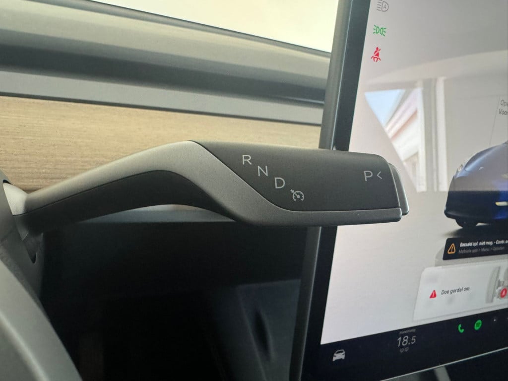 Tesla Model Y rwd 58 kwh