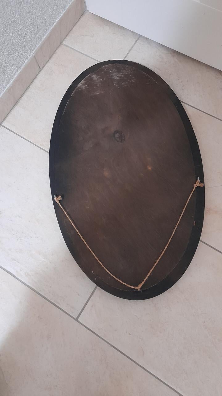 Mooie ovalen vintage spiegel  70 x 41 (in goede nette staat )