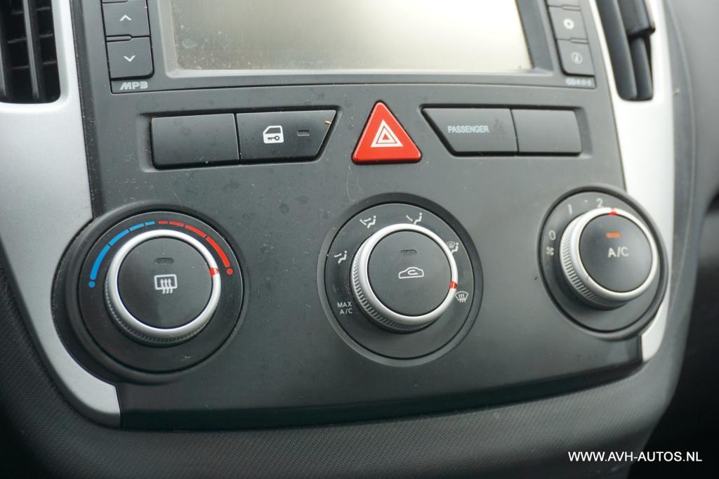 Kia Cee'd sporty wagon 1.4 cvvt seven