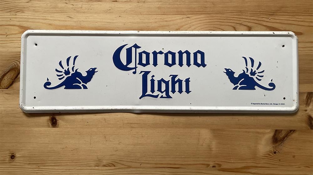 Te koop kentekenplaten.