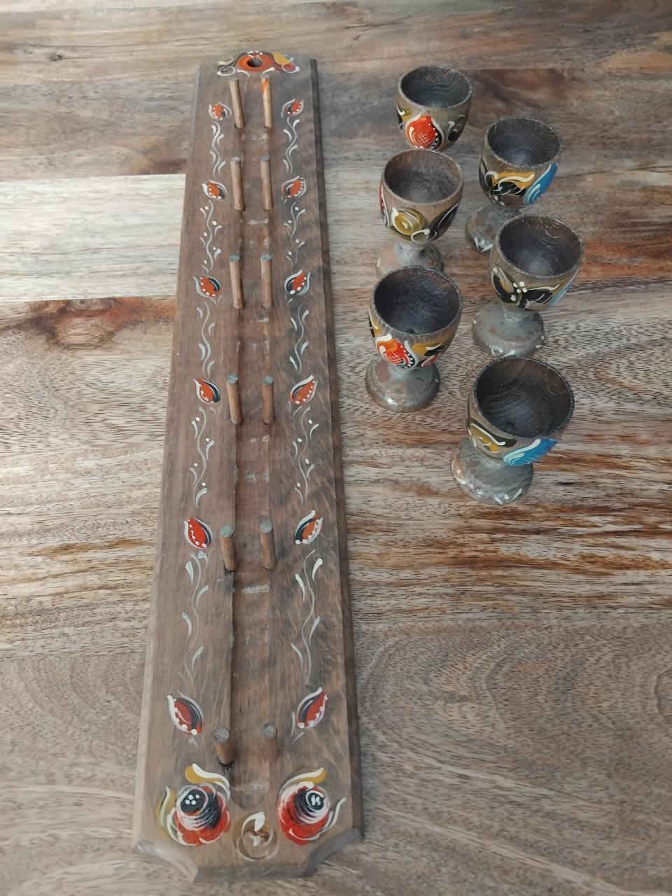 Vintage 6x Eierdopjes met wandhouder Hout