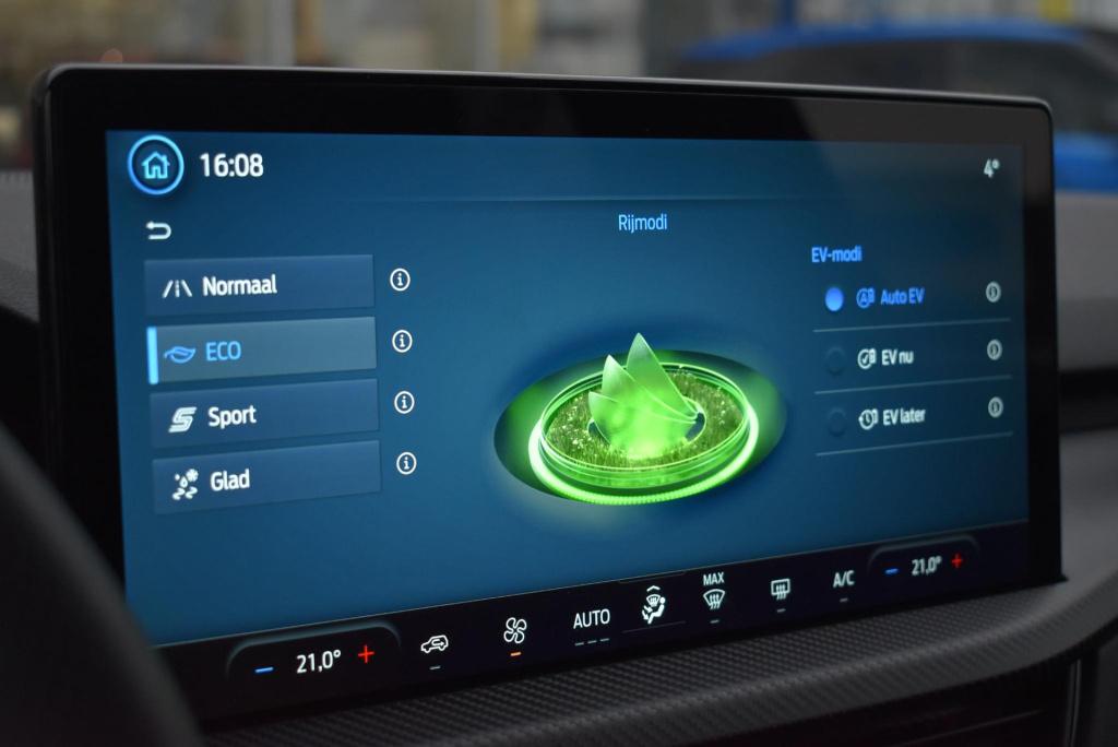 Ford Kuga 2.5 phev st-line x | panoramadak | climate control | adaptieve cr