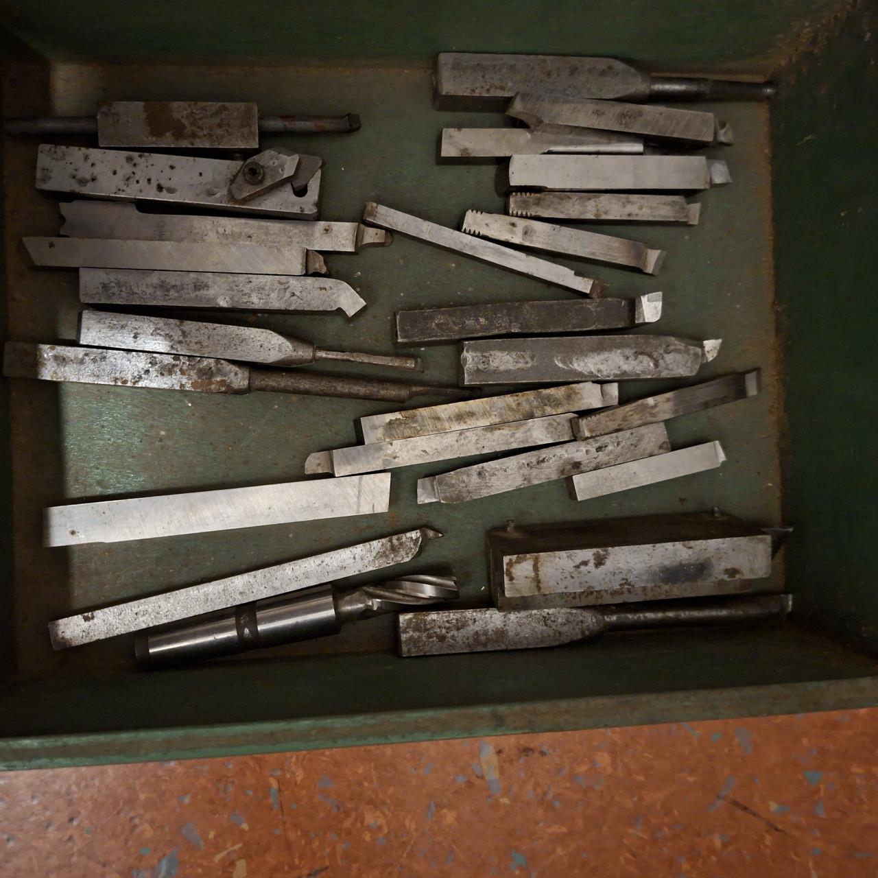 Grote partij metaal draaibank bijtels