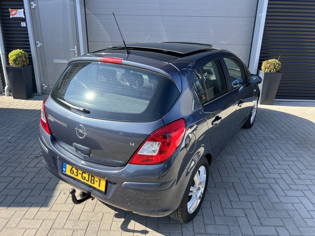Opel Corsa 1.4-16V Cosmo/Automaat/Pano/Full option