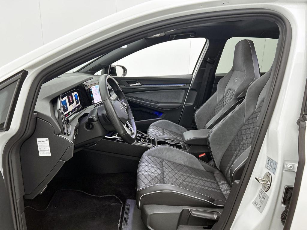 Volkswagen Golf 1.5 etsi r-line business | automaat | panoramadak | navigat