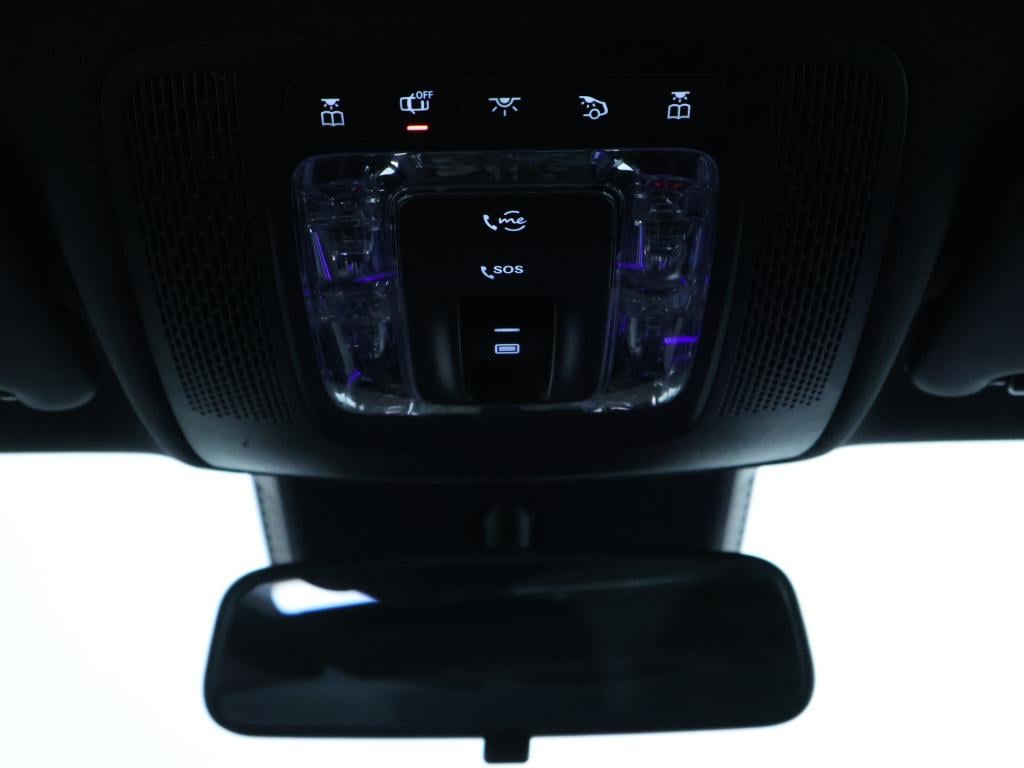 Mercedes-Benz A-Klasse 250 e premium plus | amg line | panoramadak | sfeerv