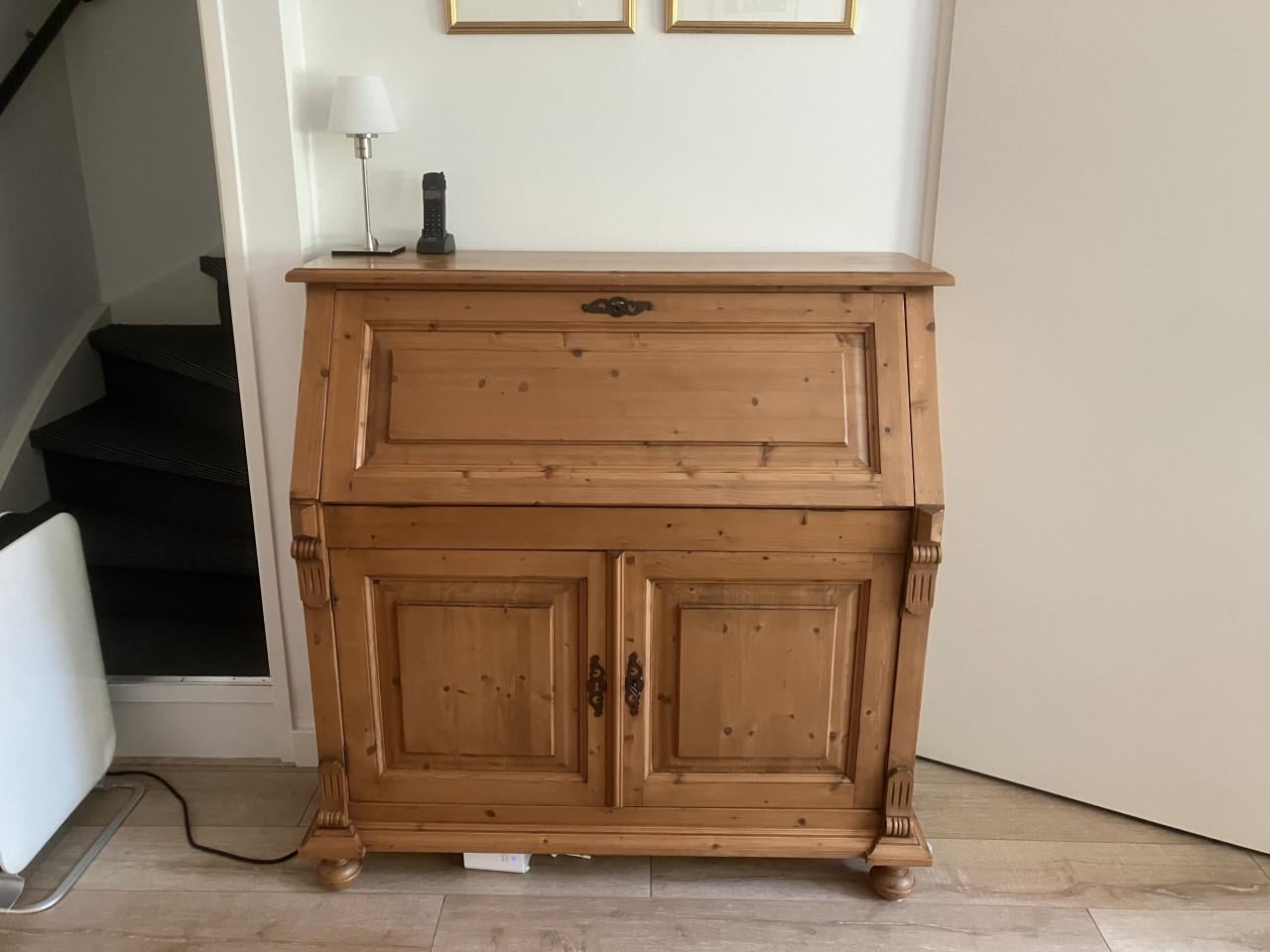 Secretaire