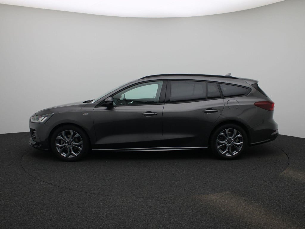 Ford Focus wagon 1.0 ecoboost hybrid st-line btw auto! | 17'' lmv | automaa