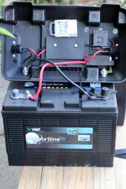 Rubberboot +electro. moter + ACCU 12 volt 105Ah