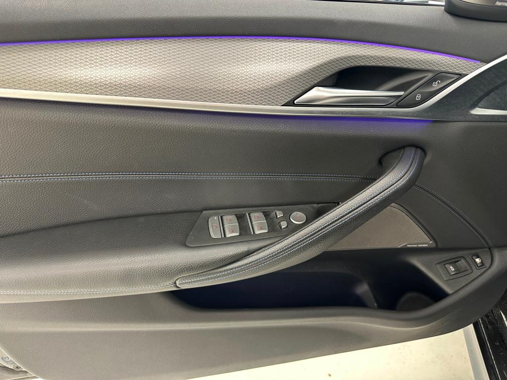 BMW 5 Serie 530e xdrive m-sport | harman/kardon | schuif/kanteldak | co-pil