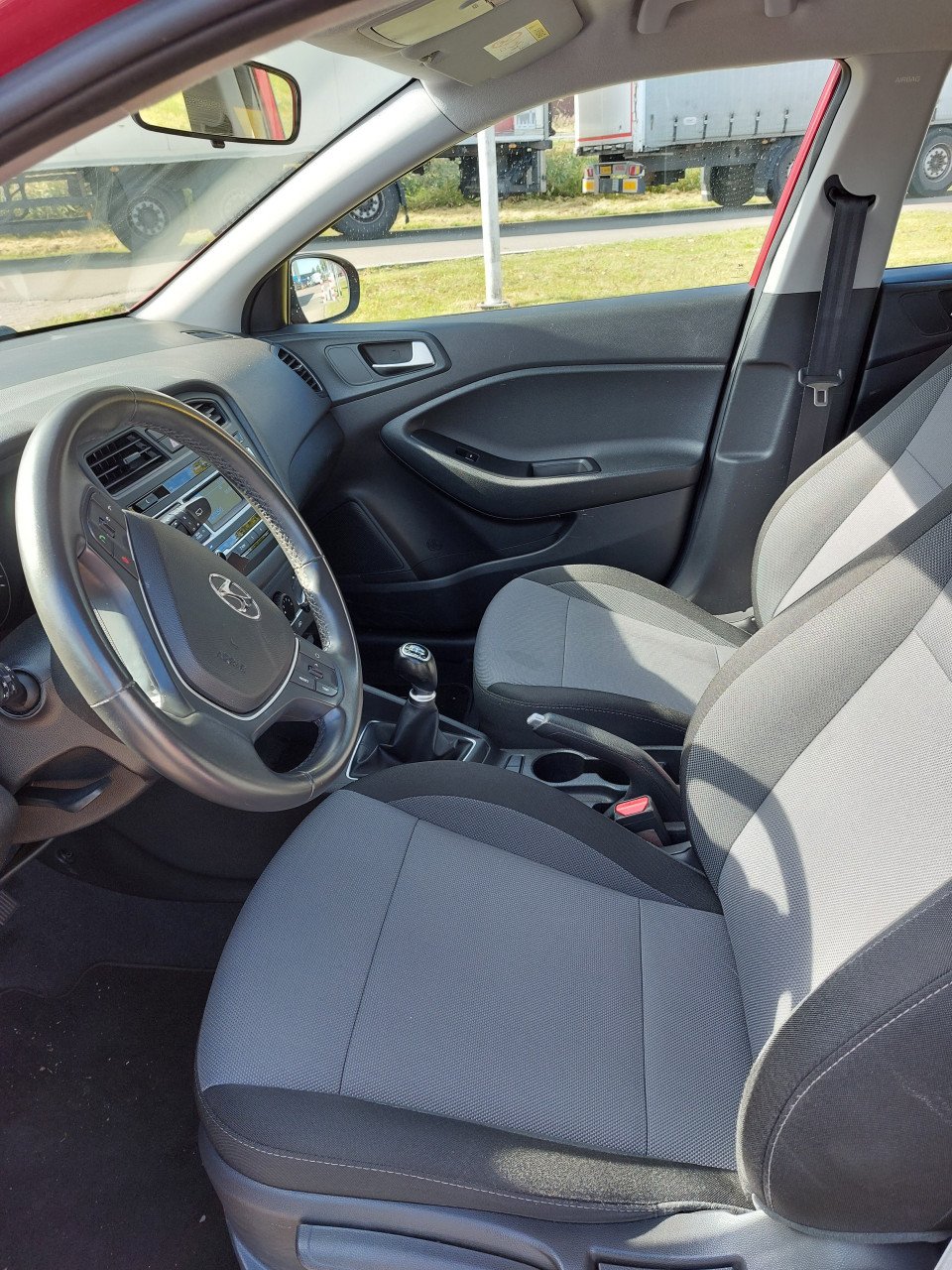 Hyunda 1 20 bj 2016  6750 euro