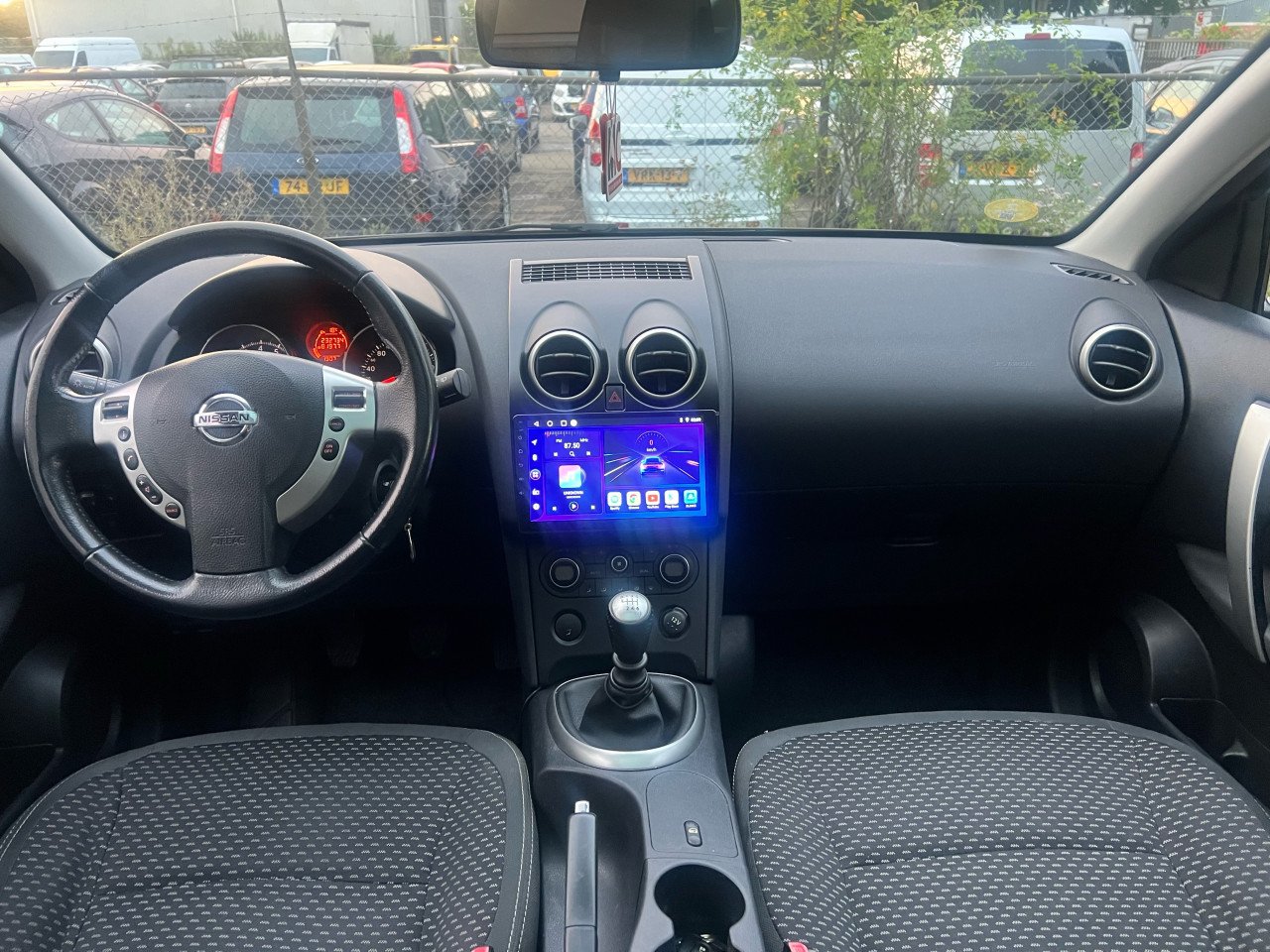 Nissan Qashqai +2 2.0 Connect 7zitter Jaar Apk