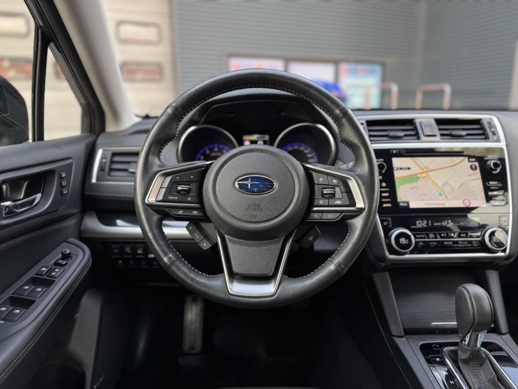 Subaru Outback 2.5i premium nl-auto incl. trekhaak afneembaar!