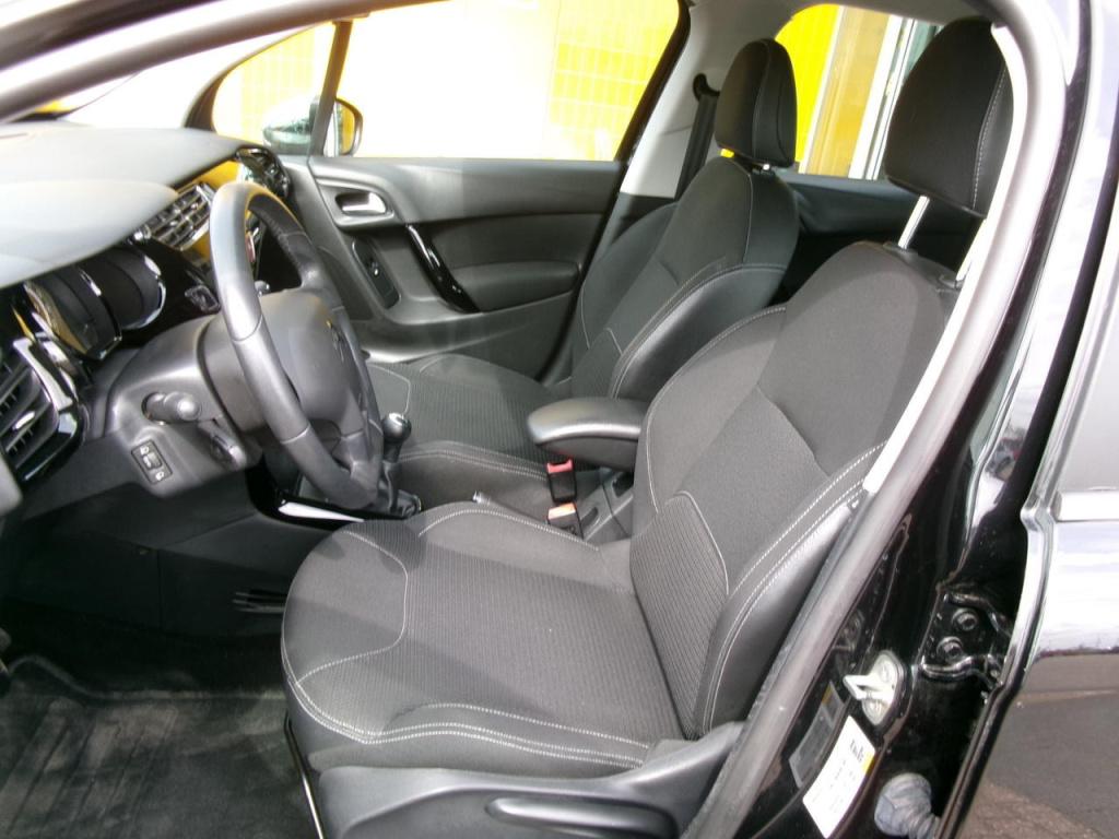 Citroen C3 1.2 vti 82pk clima, cruise-contr., tr.haak