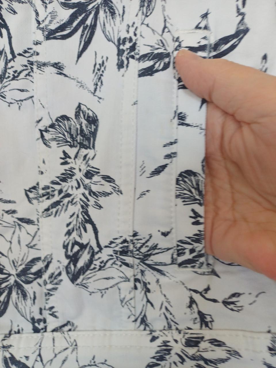 Denim jasje met blauwe bloemenprint maat 42