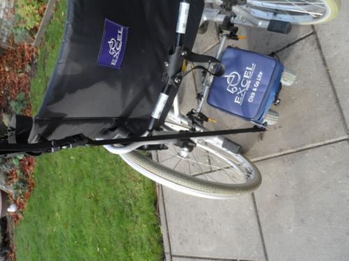 EXEL Vanos Click en Go Lite rolstoel met hulpondersteuning