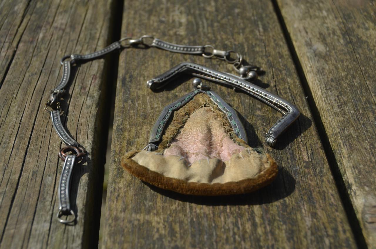 Beursje + beugel + armband + dasclip