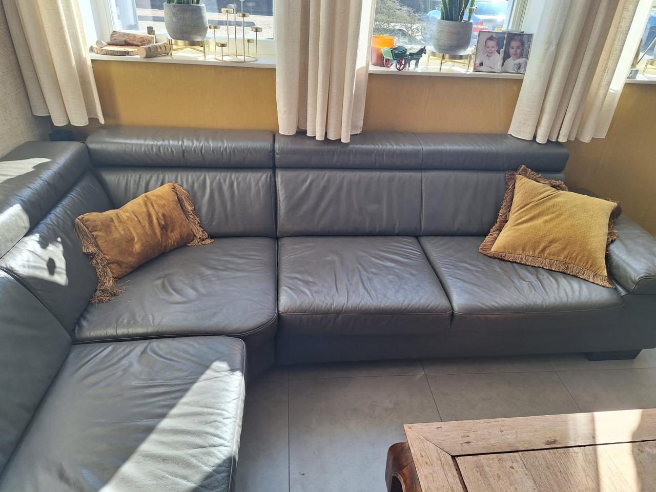 Hoekbank leder 280x280cm antraciet i.z.g.s.
