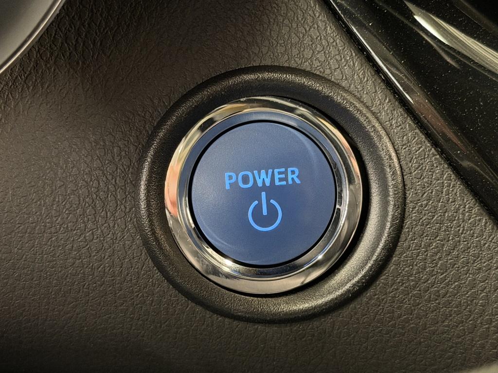Toyota C-hr 1.8 hybrid bi-tone plus