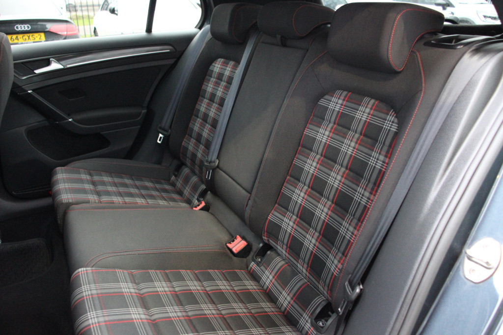 Volkswagen Golf 2.0 tsi gti | pano. | dynaudio