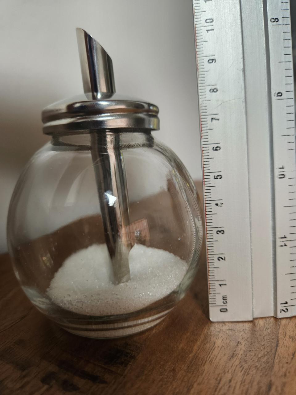 2 Suikerstrooiers glas