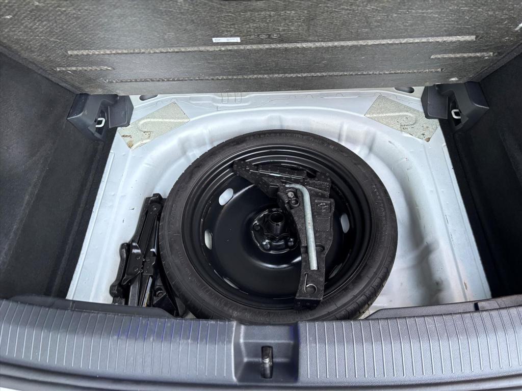 Volkswagen T-roc 1.5 tsi 150pk 7-dsg sport business r| adapt cruise|navi|le