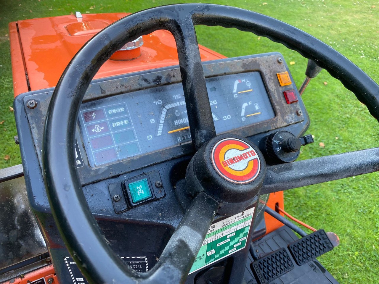 Midi tractor Hinomoto N179 20PK