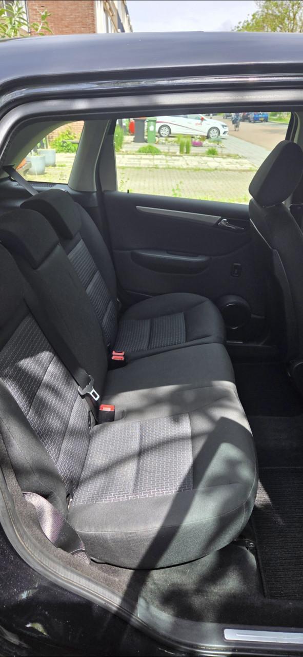 MERCEDES-BENZ B 160