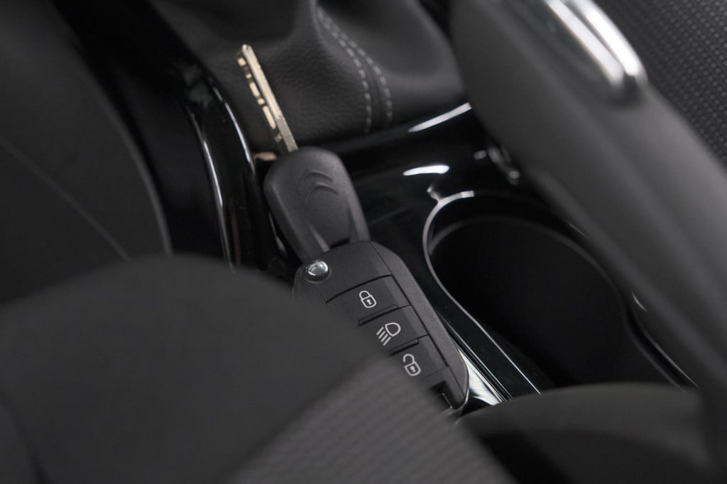 Citroen C3 Aircross puretech 130 eat6 max | parkeersensoren | stoelverwarmi