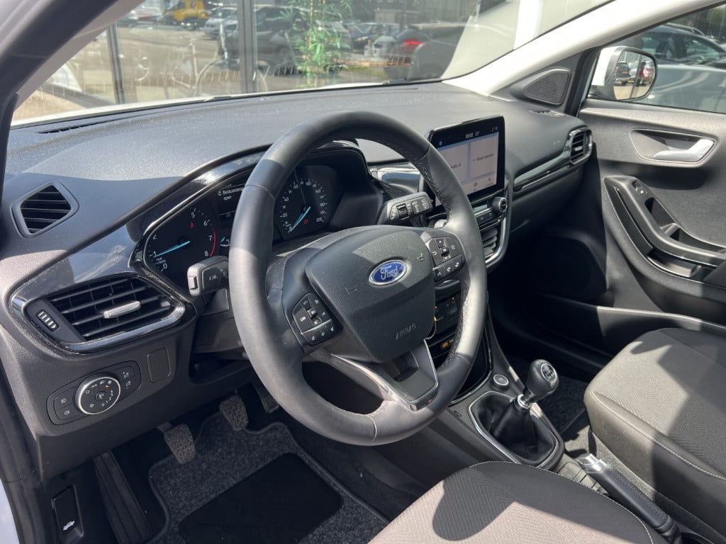 Ford Puma 1.0i ecoboost connected , carplay , dab , airco , cruise controle
