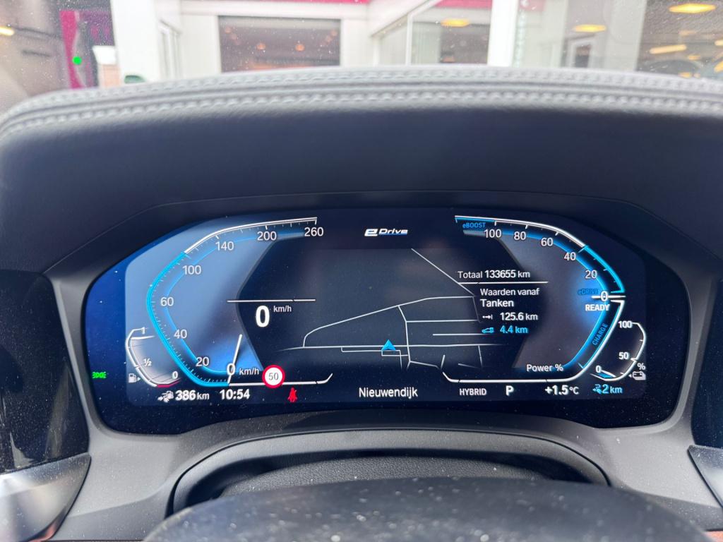 BMW 3-serie touring 330e high executive