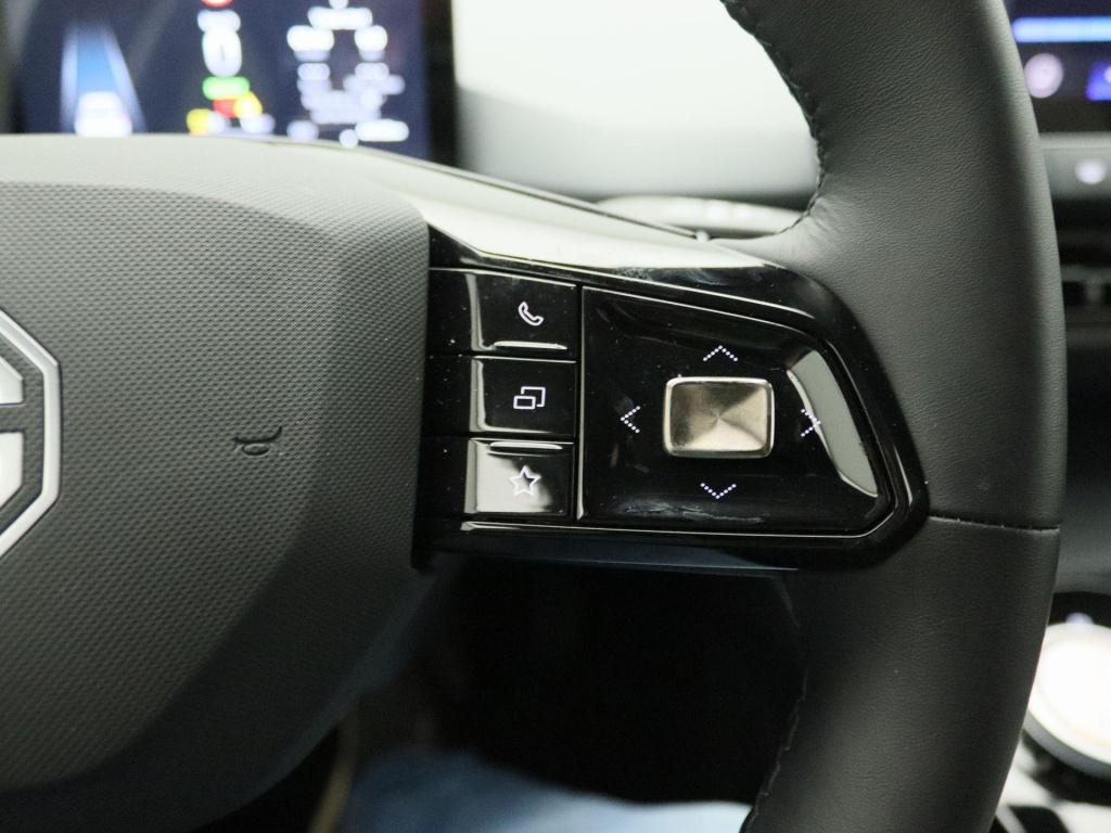 MG Mg4 long range luxury 64 kwh | carplay | stoelverwarming | stuurverwarmi