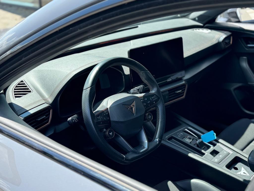 Cupra Formentor 2.0 tsi vz 4drive * brembo * kuipstoelen * acc * memory