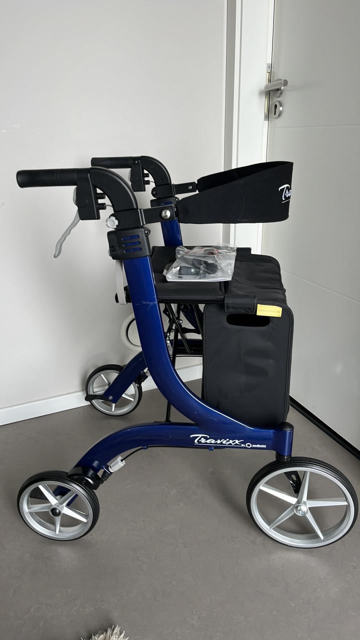Rollator Travixx de luxe Dark Blue mt. M recent gekocht 2024