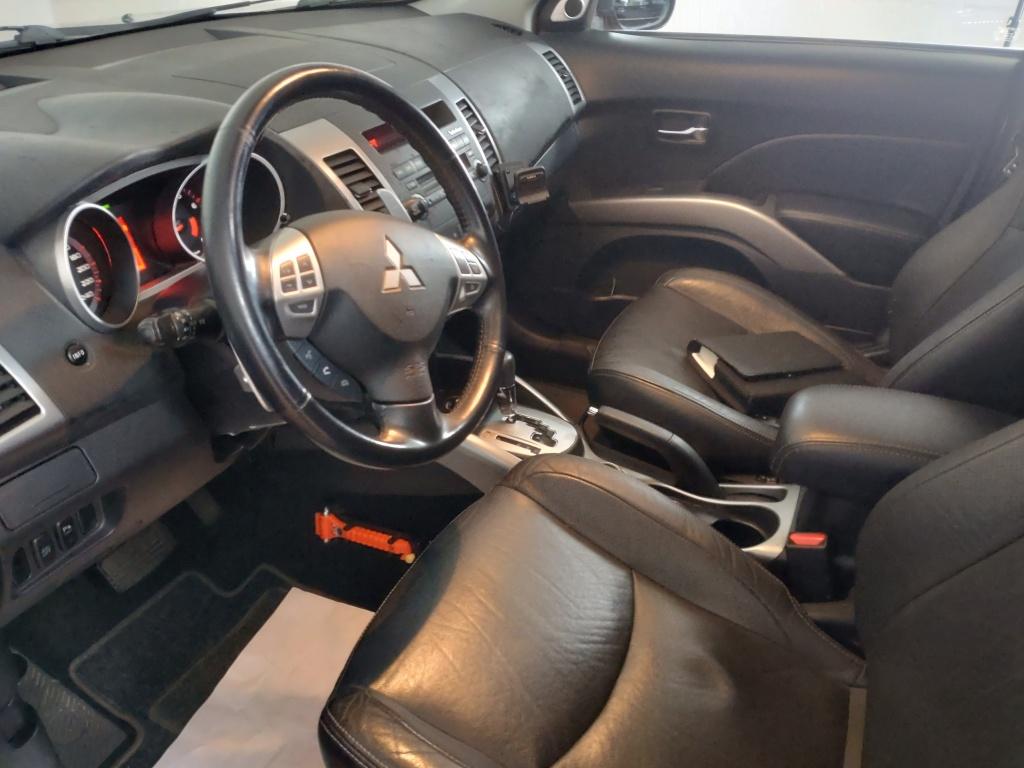Mitsubishi Outlander 2.4 instyle | 7-persoons