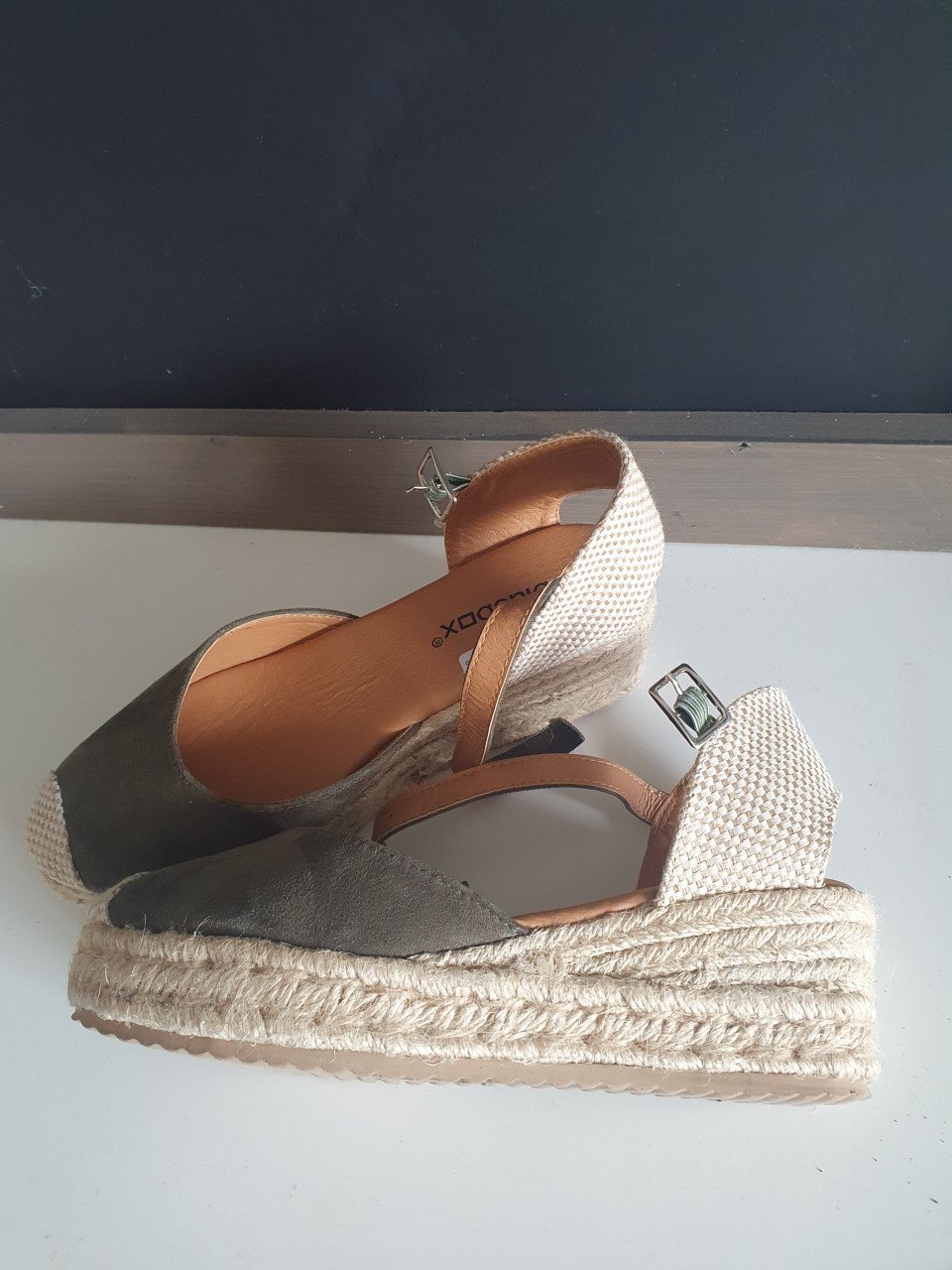 Schoenen maat 37