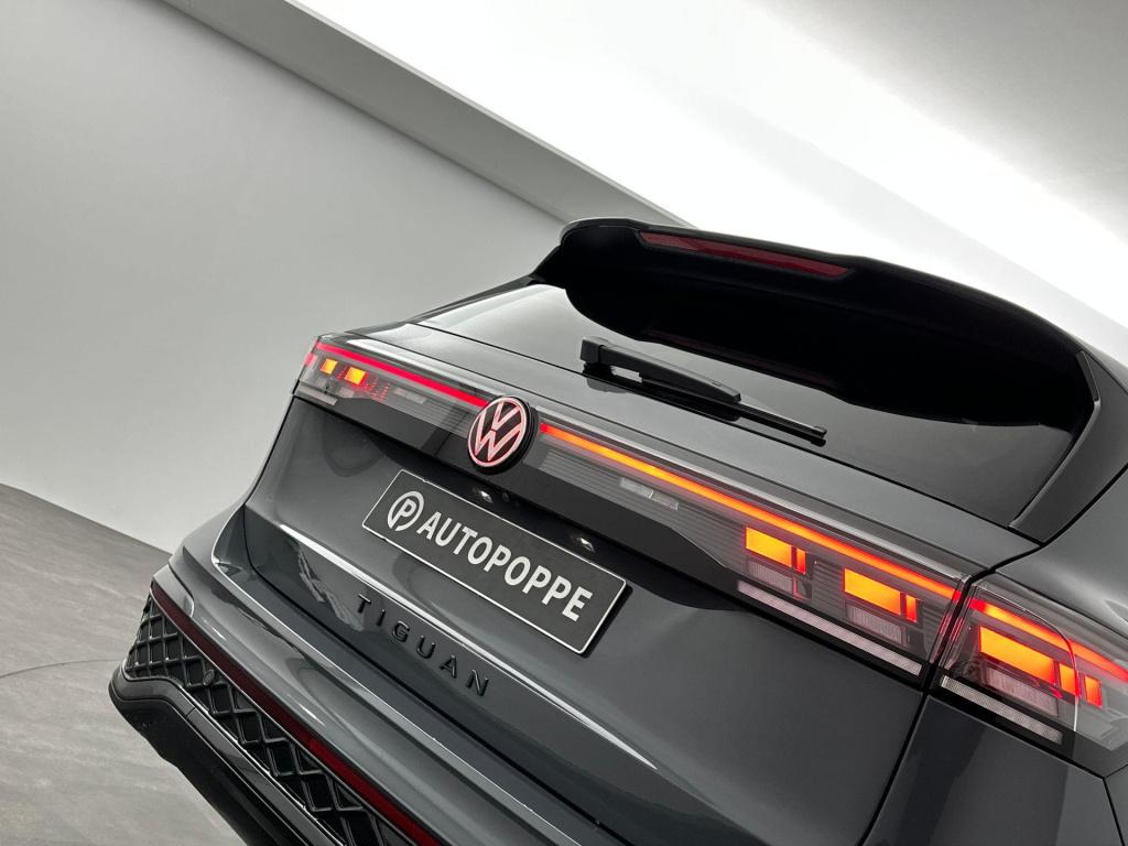 Volkswagen Tiguan r-line edition plug in hybride 272 pk black style pakket