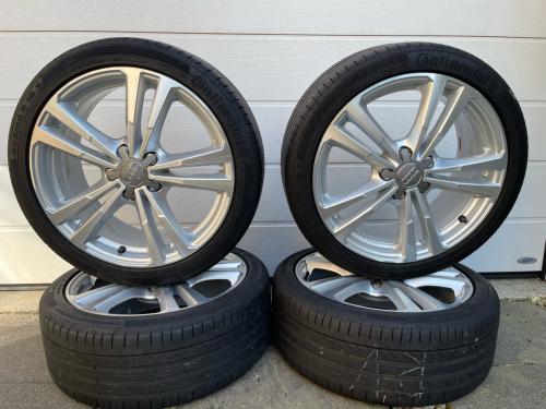 Originele Audi A3 S-line velgen 18 inch (7.5Jx18 ET51) + naafdoppen