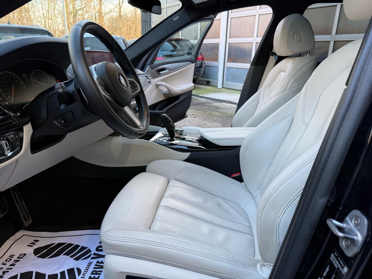 Bmw 5-serie touring 520i High executive M-pakket/pano/led